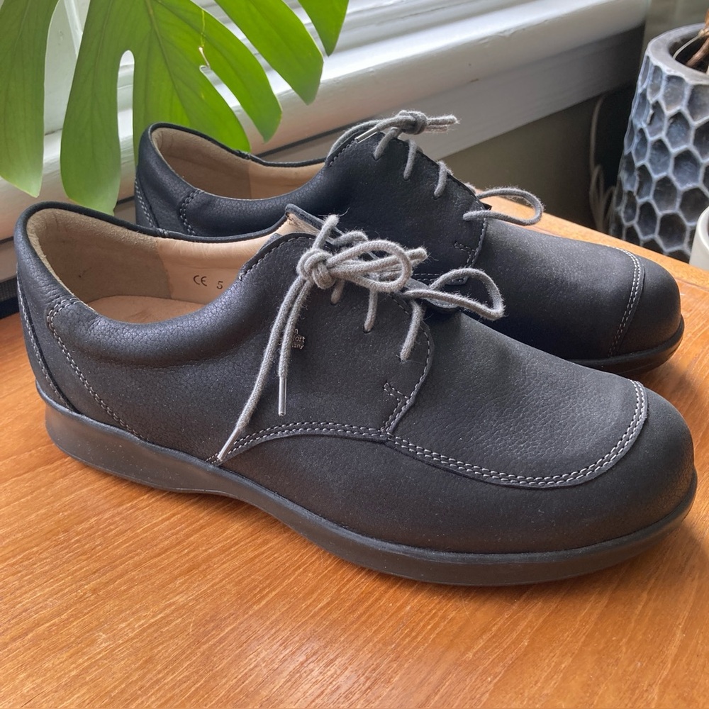 FINN COMFORT Black Leather Lace Up Oxford Shoes NEW